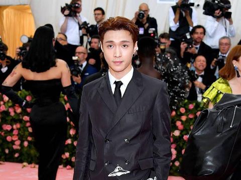 Gaya keren Lay EXO di Met Gala 2019