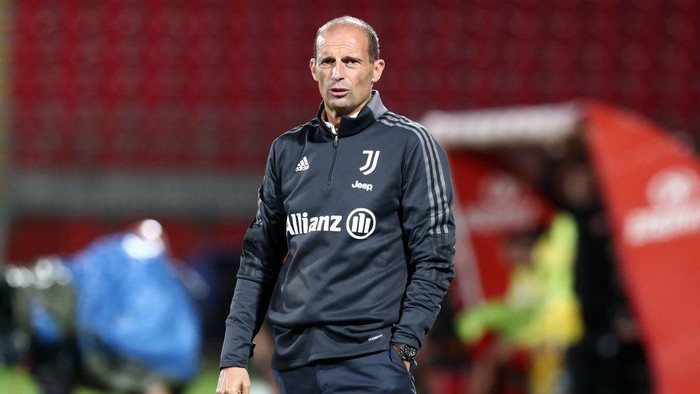 MONZA, ITALY - JULY 31: Juventus FC coach Massimiliano Allegri looks on during the AC Monza v Juventus FC - Trofeo Berlusconi at Stadio Brianteo on July 31, 2021 in Monza, Italy. (Photo by Marco Luzzani/Getty Images)