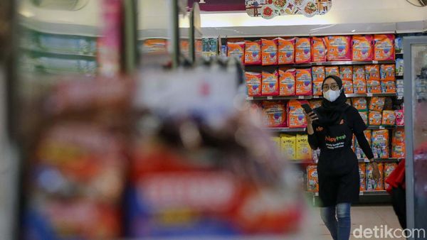 Catat! Masuk Swalayan Wajib Miliki Aplikasi PeduliLindungi