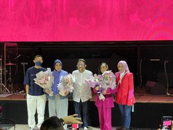 Main ke Rumah Melly Goeslaw, Dinda Ghania Langsung Dibuatkan Lagu