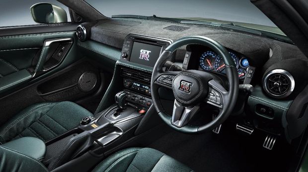 Nissan GT-R R35 Limited Edition GT-R T-spec meluncur pada Selasa (14/9/2021).