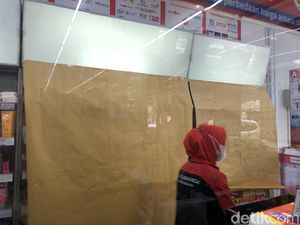 Pajangan Produk Rokok di Minimarket DKI Kini Diberi Penutup, Ada Apa? Pajangan Produk Rokok di Minimarket DKI Kini Diberi Penutup, Ada Apa?
