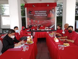 Ketua PDIP Sumut Janjikan Fortuner bagi DPC Peraih 35% Kursi DPRD di 2024