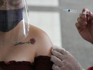 Mau Pakai PeduliLindungi, 100% Penduduk di Pasar Rakyat Diminta Vaksin