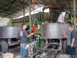 Inovatif! Pria Lulusan SD di Klaten Ini Ciptakan Puluhan Mesin UKM