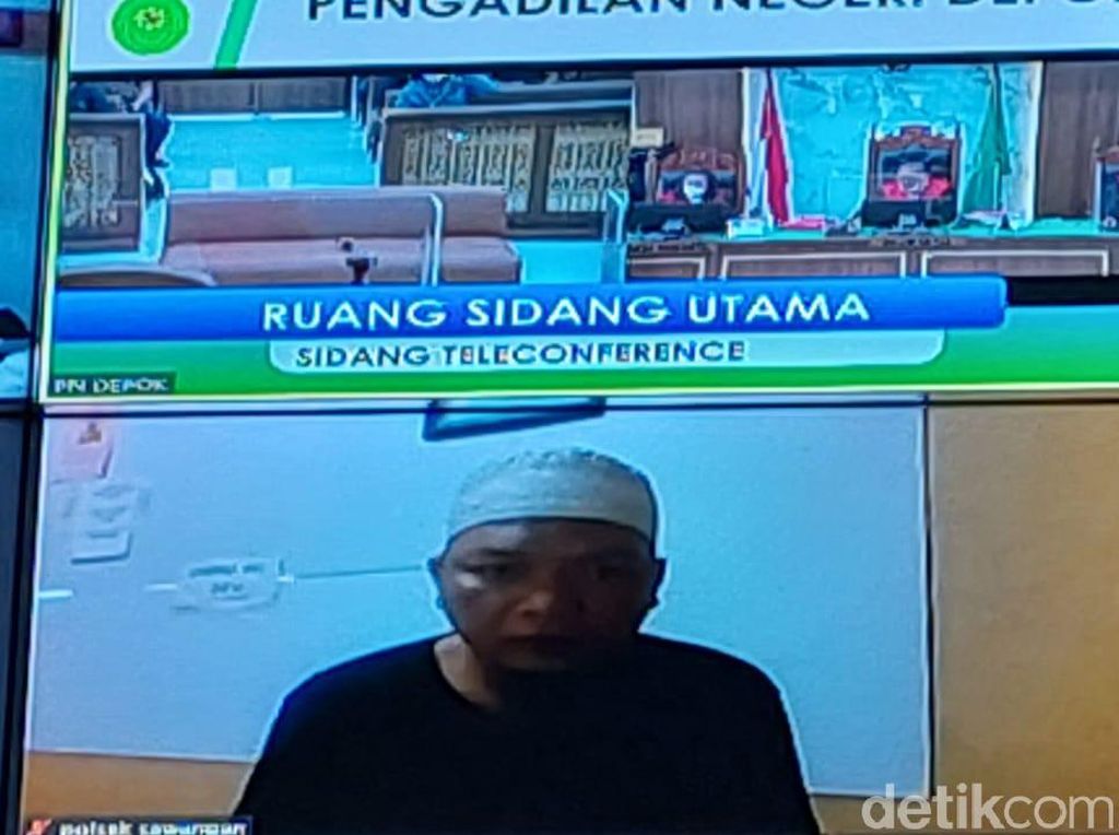 Penyebar Hoax Babi Ngepet Jalani Sidang Perdana Penyebar Hoax Babi Ngepet Jalani Sidang Perdana