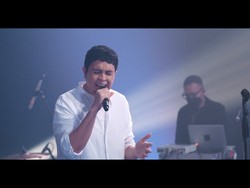 Besok, Tulus Bawakan Lagu dari Album Gajah di detikcom!