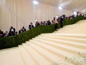 Menteri Basuki Juga Hadir di MET Gala 2021