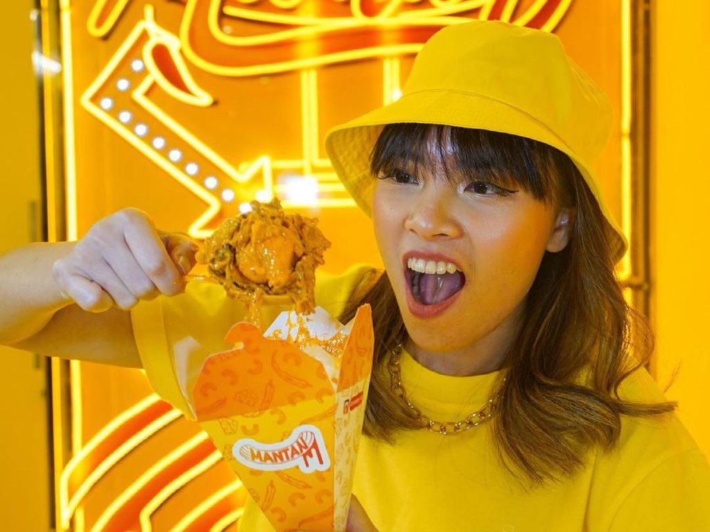5 Food Vlogger Ini Punya Bisnis Kuliner, Jualan Sambal hingga Bakmi 5 Food Vlogger Ini Punya Bisnis Kuliner, Jualan Sambal hingga Bakmi