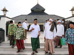 Kunjungi Makam Wali, Wakil Ketua MPR: Jangan Hilangkan Jasa Ulama