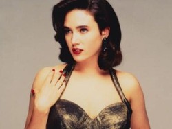 Jennifer Connelly Si Ratu Sepatu Roda