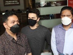 Digugat Cerai hingga Dituduh KDRT, Mungkinkah Jonathan Frizzy dan Istri Damai?