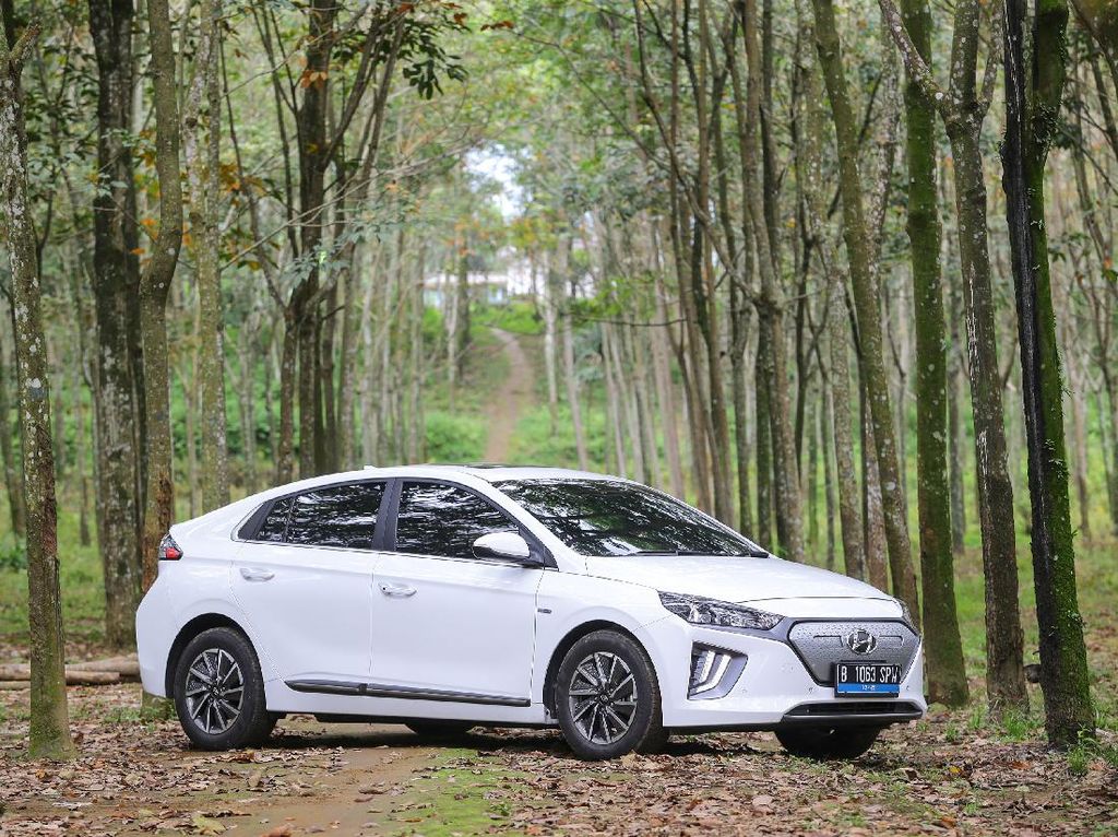 Mobil Bensin Dilarang di Indonesia Tahun 2050: Hyundai Siap Jadi Game Changer!