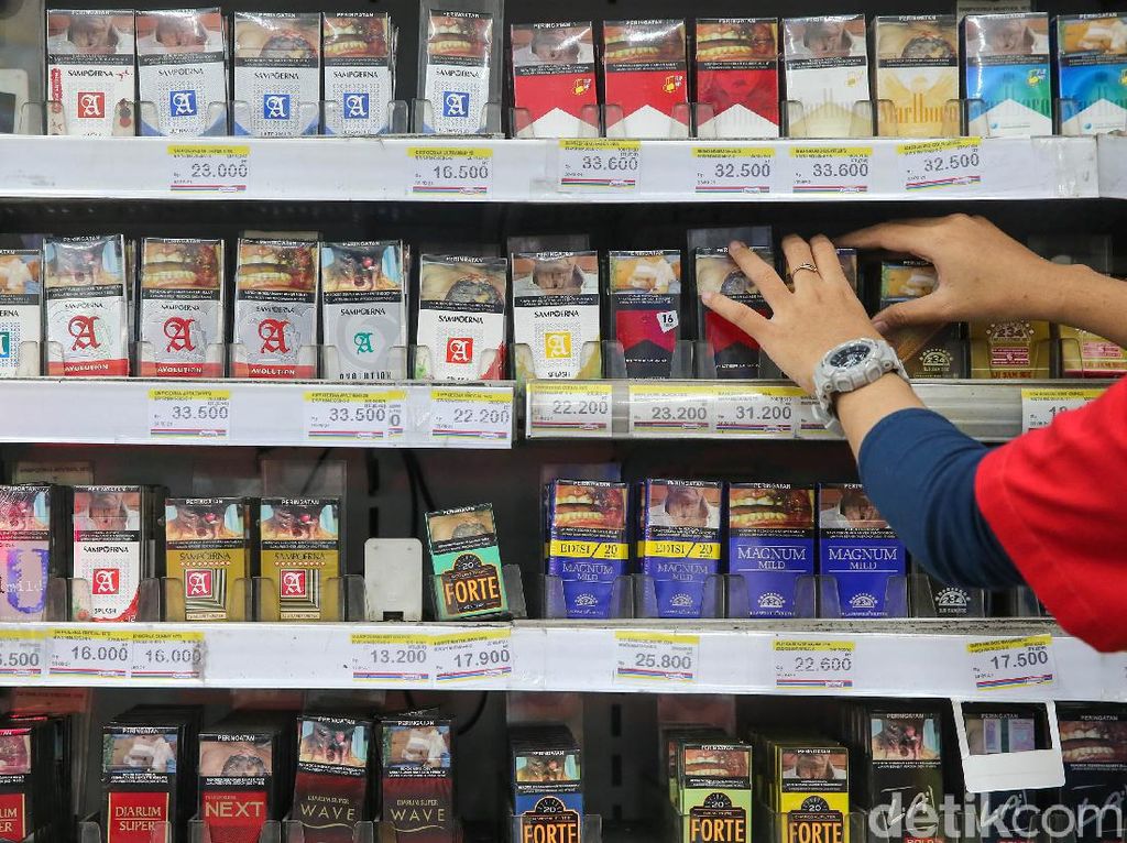 Harga Rokok Mau Naik, Sri Mulyani: Lebih Murah Dibanding Singapura-Malaysia