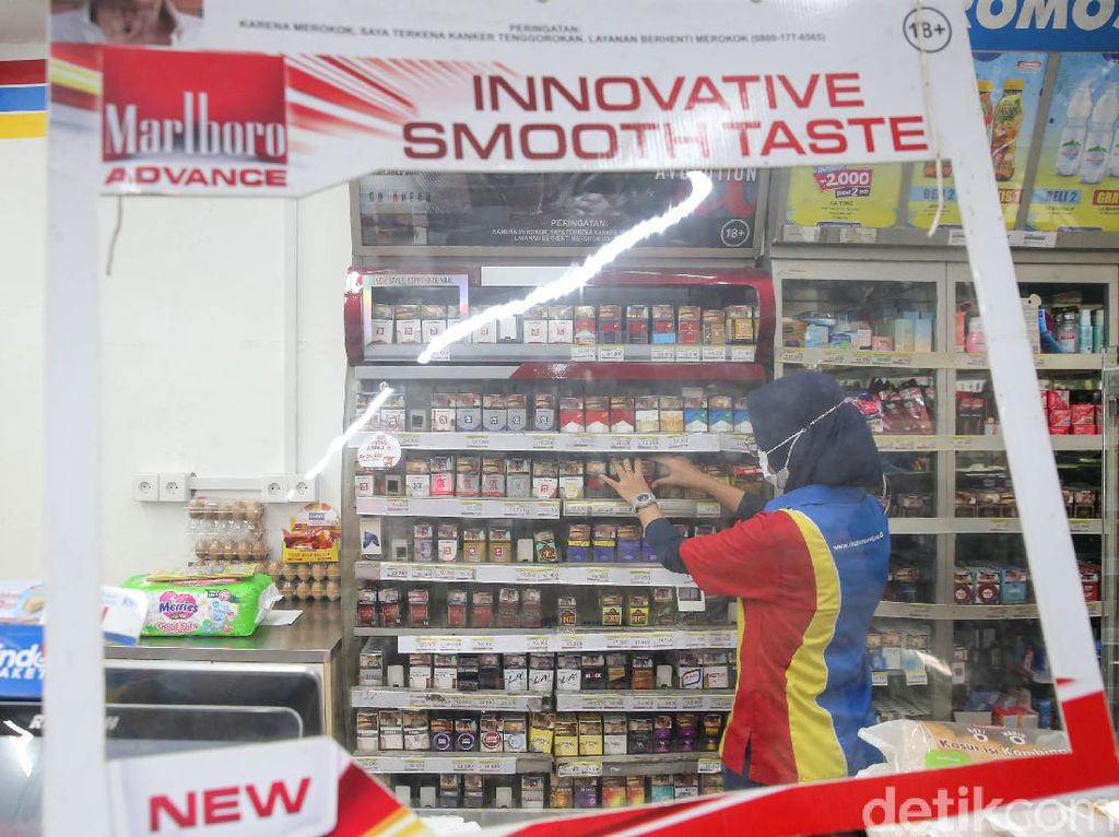Dokter Paru Apresiasi Larangan Pajang Rokok di Etalase Minimarket Dokter Paru Apresiasi Larangan Pajang Rokok di Etalase Minimarket