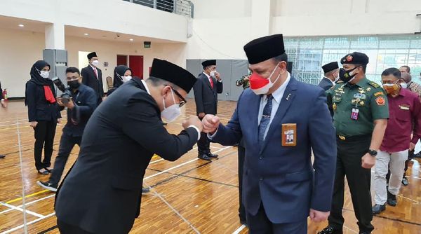 Momen 18 Pegawai KPK Dilantik ASN Usai Lulus Diklat Bela Negara