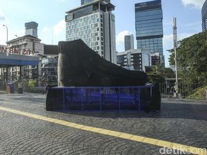 Ada Tugu Sepatu di Sudirman, Wagub DKI: Supaya Jakarta Menarik Ada Tugu Sepatu di Sudirman, Wagub DKI: Supaya Jakarta Menarik