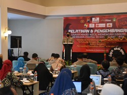 Ratusan Pelaku UMKM di Solo Ikuti Pelatihan Digital Alumni Akabri 1996