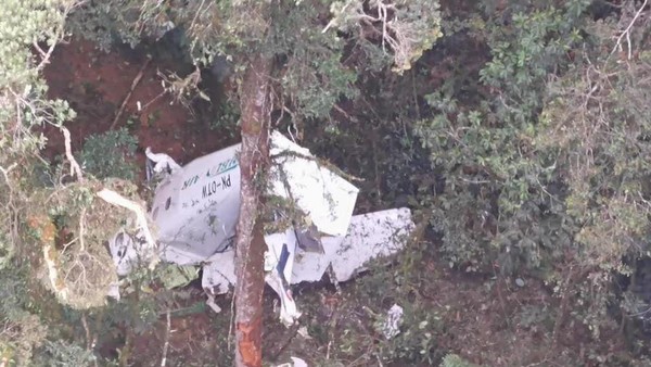 Pesawat Rimbun Air yang sempat dilaporkan hilang, ditemukan jatuh di Sugapa, Papua Pesawat Rimbun Air yang sempat dilaporkan hilang, ditemukan jatuh di Sugapa, Papua