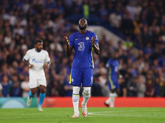 LONDON, ENGLAND - SEPTEMBER 14: Romelu Lukaku of Chelsea reacts during the UEFA Champions League group H match between Chelsea FC and Zenit St. Petersburg at Stamford Bridge on September 14, 2021 in London, England. (Photo by Catherine Ivill/Getty Images)