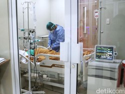 Anies: Keterisian RS DKI 60%, Pasien Dirawat Gejala Berat-Sedang Hanya 12%