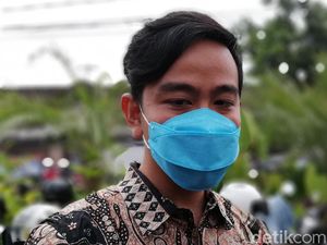 Ada Klaster PTM di Solo, Gibran Longgarkan Mal dan Wisata untuk Anak Ada Klaster PTM di Solo, Gibran Longgarkan Mal dan Wisata untuk Anak