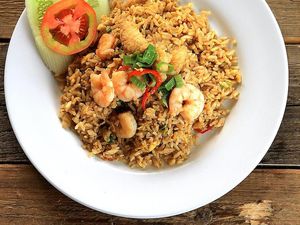 MBG Hari Ini Nasi Goreng Telur Ceplok, Bentuk Kejutan untuk Prabowo