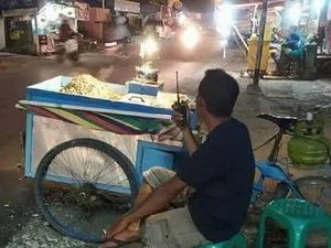 Tanda-tanda Terlalu Banyak Minum Kopi hingga Penjual Makanan Disangka Intel Tanda-tanda Terlalu Banyak Minum Kopi hingga Penjual Makanan Disangka Intel