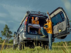 Wujudkan Mimpi, Dua Sejoli Bertualang Keliling Indonesia