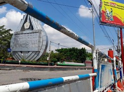 PPKM di Brebes Naik Level 4, Ratusan PKL Alun-alun Dilarang Jualan