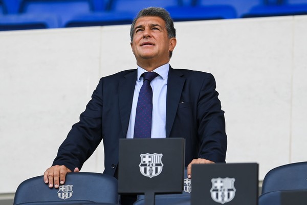 BARCELONA, SPAIN - SEPTEMBER 09: FC Barcelona president Joan laporta looks on as Luuk de Jong is presented as a Barcelona player at Camp Nou Stadium at Camp Nou on September 09, 2021 in Barcelona, Spain. (Photo by David Ramos/Getty Images)