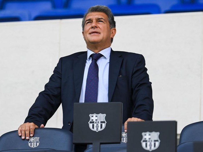 BARCELONA, SPAIN - SEPTEMBER 09: FC Barcelona president Joan laporta looks on as Luuk de Jong is presented as a Barcelona player at Camp Nou Stadium at Camp Nou on September 09, 2021 in Barcelona, Spain. (Photo by David Ramos/Getty Images)