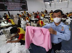 Industri Garmen dan Alas Kaki Dihantui PHK hingga Tahun Depan!