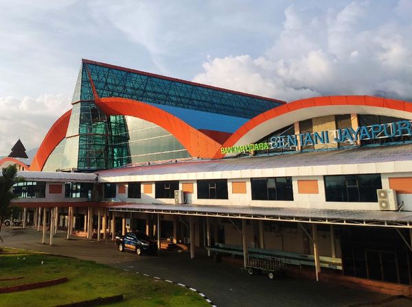 Bikin Pangling! Bandara Sentani Jadi Cantik Banget