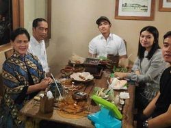 Presiden Jokowi dan Ganjar Pranowo Hobi Makan di Angkringan