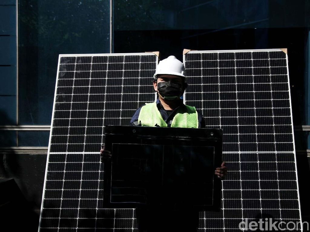 Pemerintah Bekukan Aturan PLTS Atap, Pengusaha Bilang Begini Pemerintah Bekukan Aturan PLTS Atap, Pengusaha Bilang Begini
