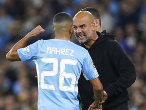 Grealish dan Mahrez Cetak Gol, tapi Tetap Diomelin Pep karena...