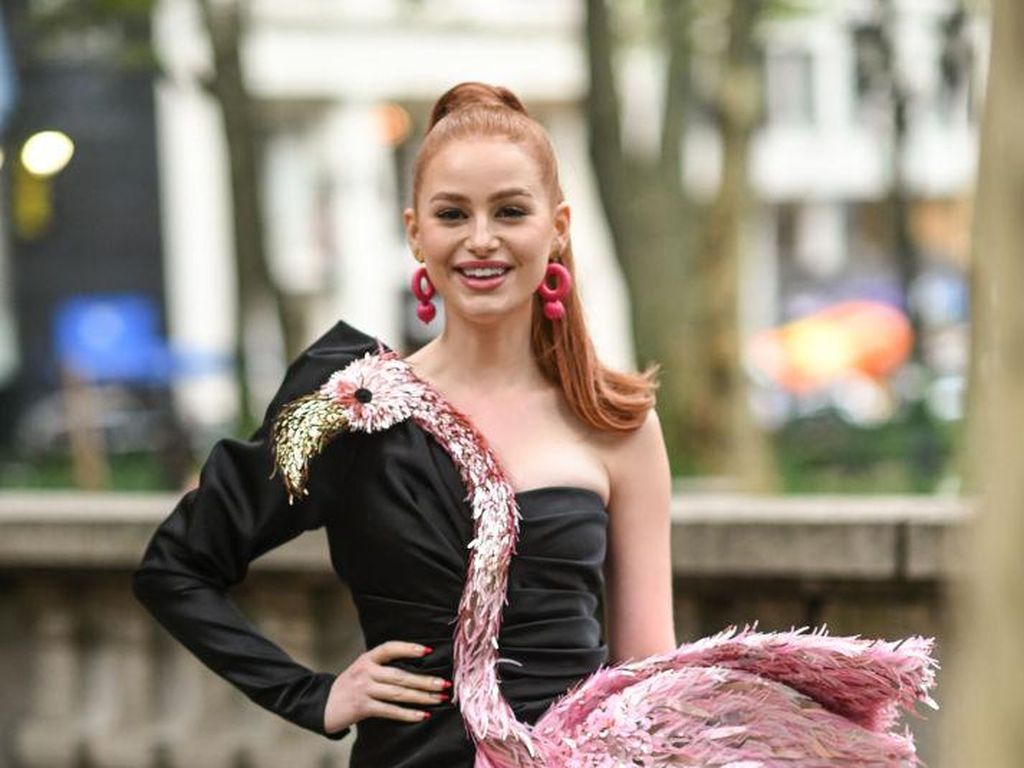 10 Gaya Street Style di New York Fashion Week 10 Gaya Street Style di New York Fashion Week
