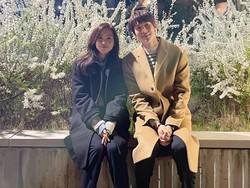 Viral Foto Yoo Yeon Seok & Shin Hyun Bin Kondangan, Bikin Penggemar Baper