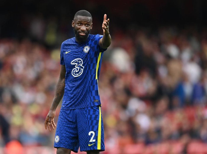 LONDON, ENGLAND - AUGUST 22: Antonio Rudiger of Chelsea in action during the Premier League match between Arsenal  and  Chelsea at Emirates Stadium on August 22, 2021 in London, England. (Photo by Michael Regan/Getty Images)