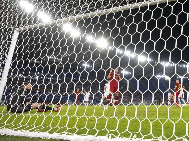 Roma's head coach Jose Mourinho calls out to his players during a group C Europa Conference League soccer match between Roma and CSKA Sofia, at Rome's Olympic Stadium, Thursday, Sept. 16, 2021. (AP Photo/Andrew Medichini)