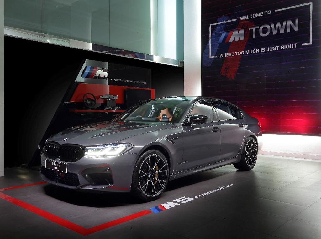 BMW Meluncurkan BMW M5 Competition, Harganya Rp 4,7 M BMW Meluncurkan BMW M5 Competition, Harganya Rp 4,7 M