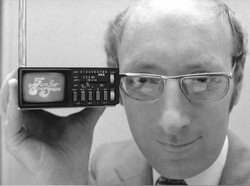 Penemu Komputer Clive Sinclair Tutup Usia
