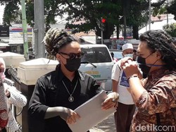 Selebgram Dellu Uye Gugat Cerai Istri