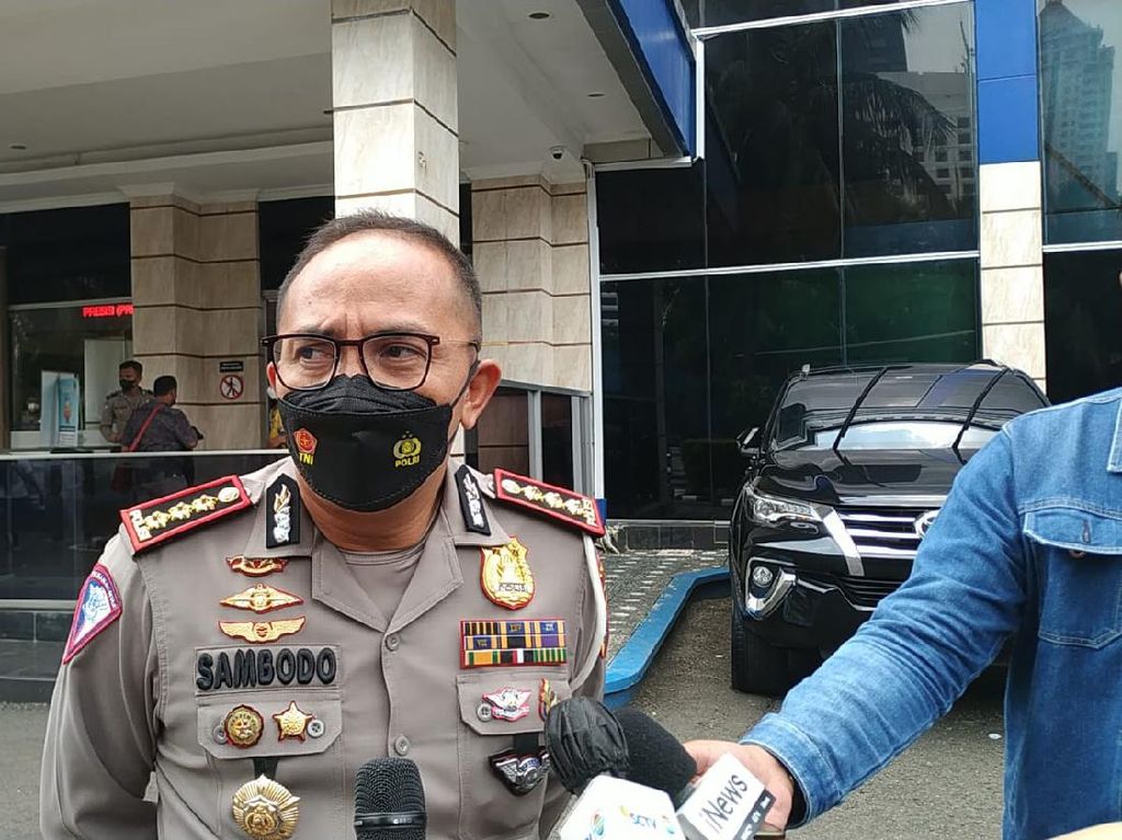 Cegah Kerumunan, Polisi Akan Terapkan Crowd Free Night di Malam Tahun Baru 2022 Cegah Kerumunan, Polisi Akan Terapkan Crowd Free Night di Malam Tahun Baru 2022