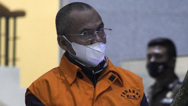 Plt Kadis PU Hulu Sungai Utara Berompi Tahanan KPK