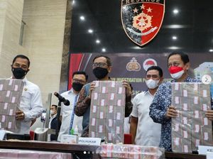 Mahfud MD Pamer Tumpukan Uang Rp 531 M TPPU Obat Ilegal