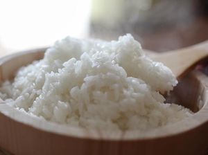 6 Manfaat Nasi untuk Kesehatan, Bikin Kulit Mulus dan Stabilkan Tekanan Darah 6 Manfaat Nasi untuk Kesehatan, Bikin Kulit Mulus dan Stabilkan Tekanan Darah