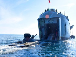 Pasmar 2 Marinir Akhiri Latihan Satuan Lanjutan II di Pantai Banongan