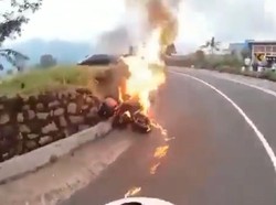Viral Moge Terbakar saat Touring: Awas Motor Kamu Bisa Hangus Juga!